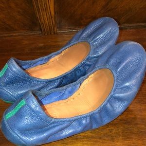 Tieks flats